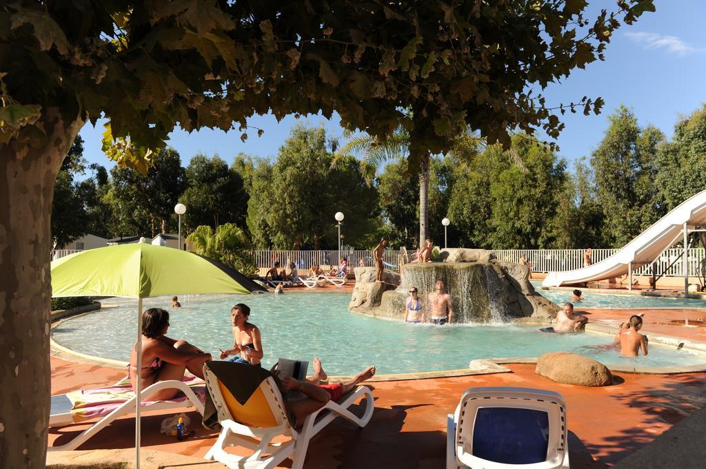 Camping Les Castors カルヴィ エクステリア 写真